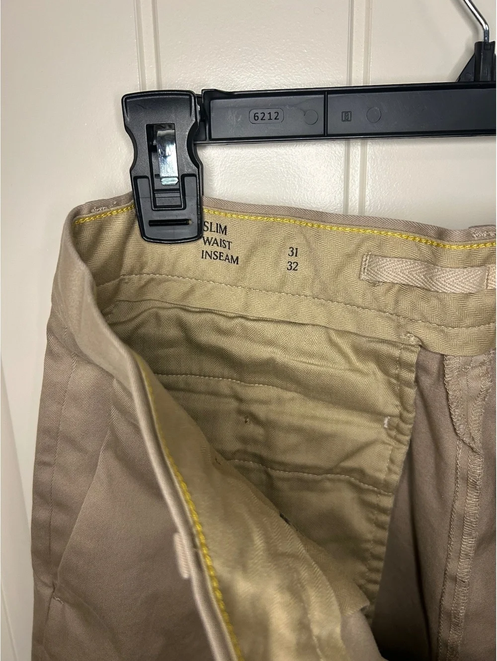 BR Khakis pants beige slim 31 x 32 flat front chino